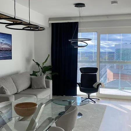 Daire New Sky High Lr, 1br, 1ba, Sauna, Gbalcony, 45m2, 12krs Oulu